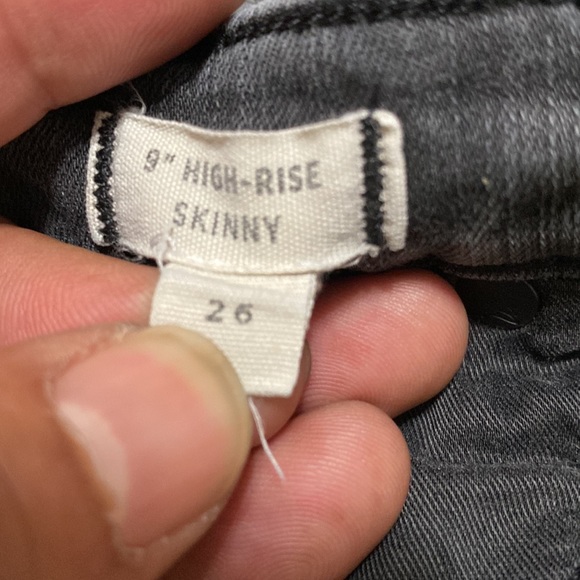 Madewell 9 inch high rise knee cut cropped grey denim women size 26 ๐๐ฏ - Picture 14 of 16